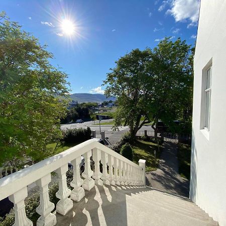 Akureyri Central House Екстериор снимка