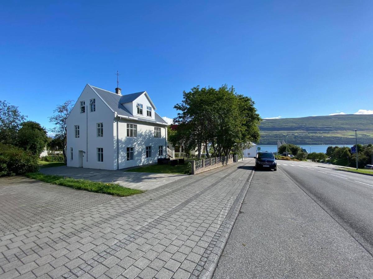 Akureyri Central House Екстериор снимка