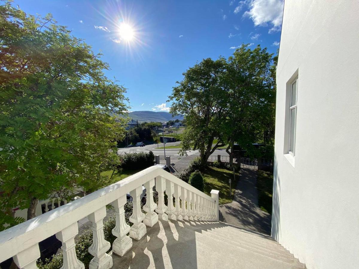 Akureyri Central House Екстериор снимка